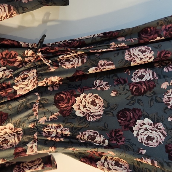 Floral dress for women size L - Picture 2 of 4